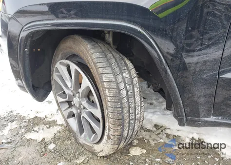 2017 Jeep Grand Cherokee Overland 4X4 from USA, damaged, VIN 1C4RJFCG7HC658456